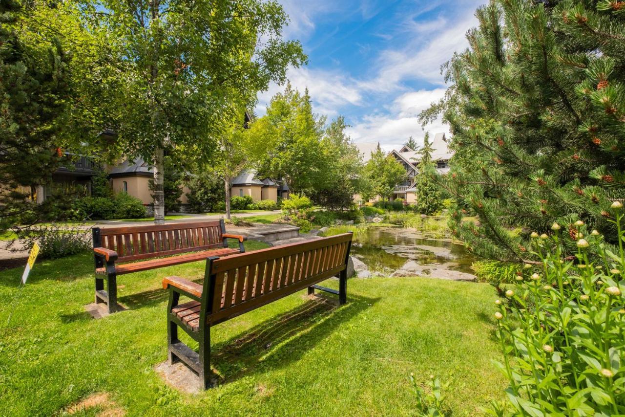 Lagoons by Outpost Whistler Extérieur photo