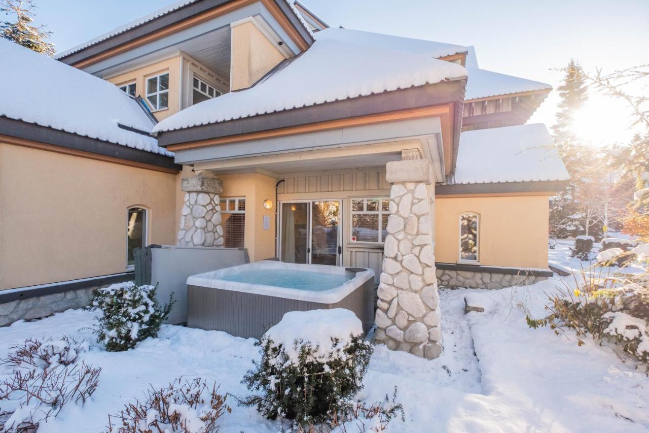 Lagoons by Outpost Whistler Extérieur photo