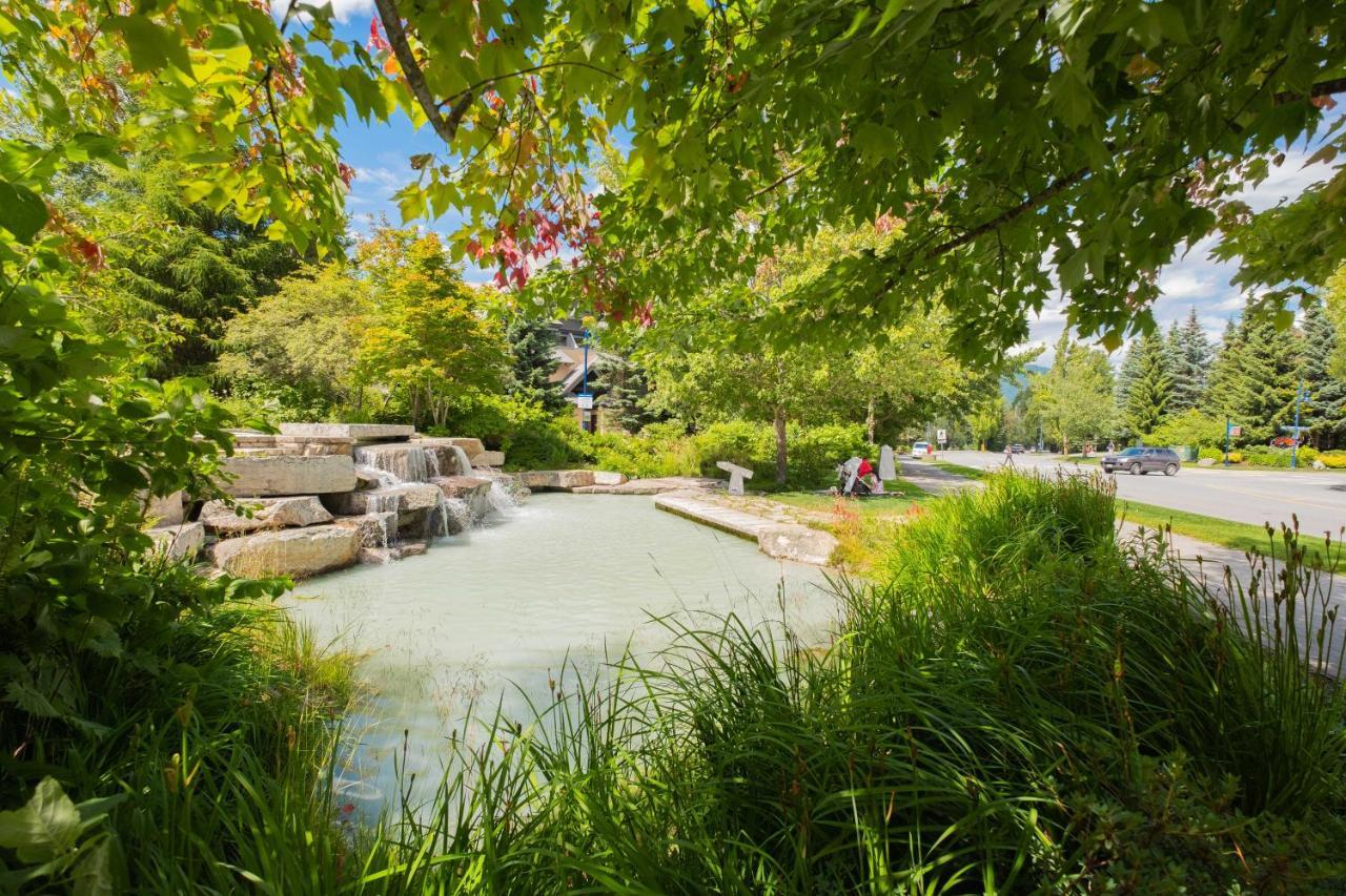 Lagoons by Outpost Whistler Extérieur photo